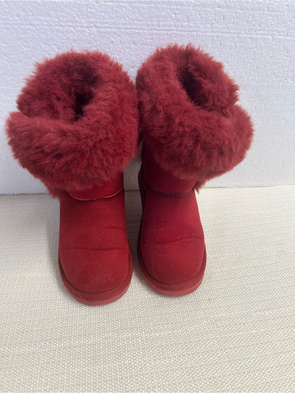 Juicy Couture King Red Faux Fur Cuff Kids Booties